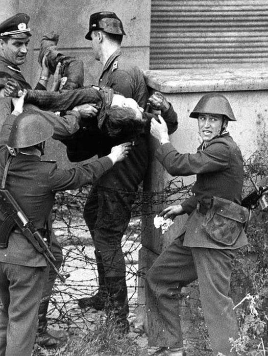 History: 1961 Construction of Berlin Wall barrier, Berlin, Germany