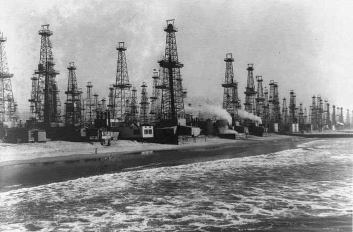 Los Angeles City Oil Field, Los Angeles, California, United States