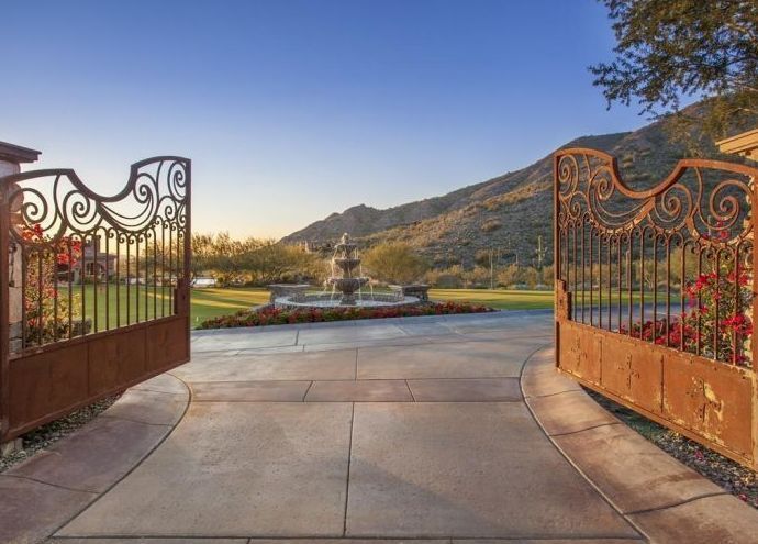 Luxury house at McDowell Mountains, Scottsdale, Maricopa County, Arizona