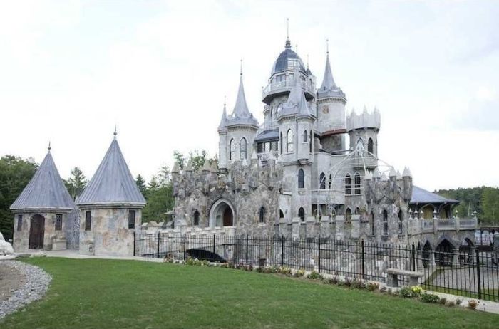 Luxury medieval castle by Christopher Mark, Woodstock, Connecticut, United States