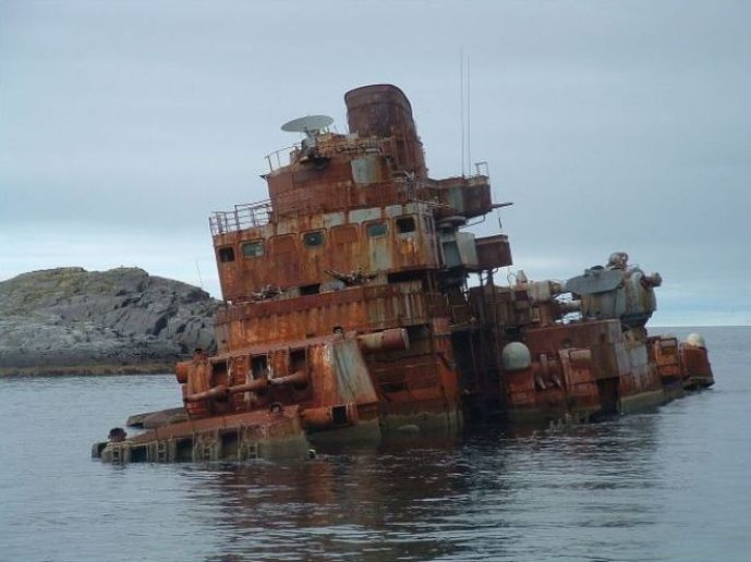 Murmansk light cruiser shipwreck, Russian Navy, Severodvinsk, Arkhangelsk Oblast, Russia
