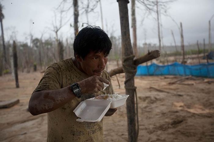 Gold rush, Peruvian Amazon, Madre de Dios, Peru