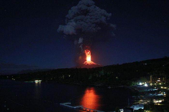 Villarrica Rucapillán volcano eruption, Araucania Region, Andes, Chile