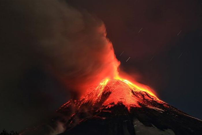 Villarrica Rucapillán volcano eruption, Araucania Region, Andes, Chile