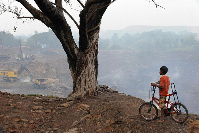 Coal field fire, Jharia, Dhanbad, Jharkhand, India