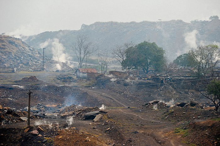 Coal field fire, Jharia, Dhanbad, Jharkhand, India