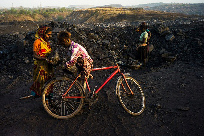 Coal field fire, Jharia, Dhanbad, Jharkhand, India