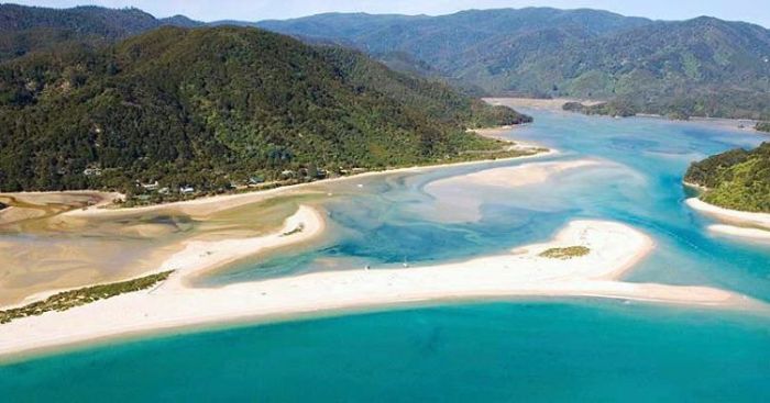 Awaroa Bay beach, Abel Tasman National Park, New Zealand, South Pacific Ocean