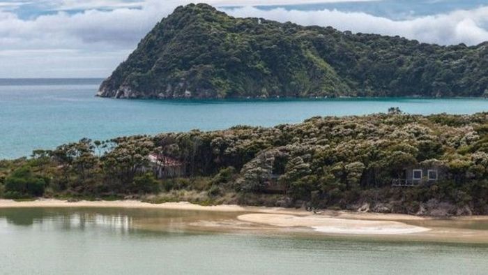 Awaroa Bay beach, Abel Tasman National Park, New Zealand, South Pacific Ocean