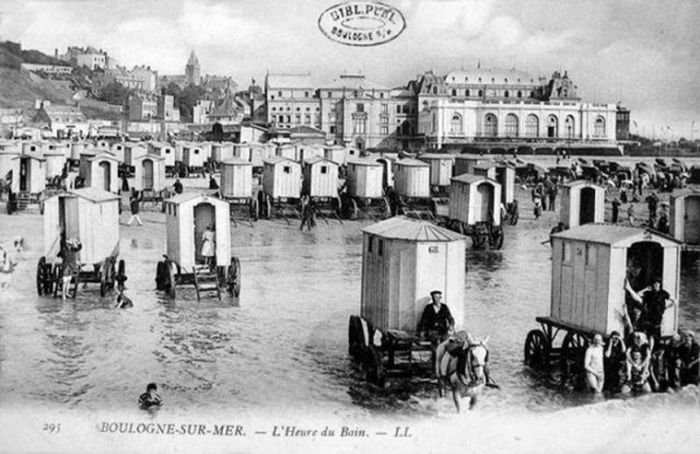 History: Bathing machine devices on the beach, 18th-19th century, Europe