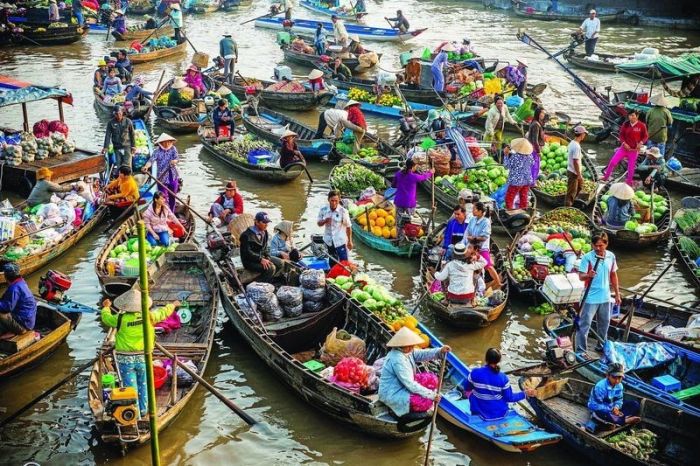 Floating market, Damnoen Saduak, Ratchaburi Province, Thailand