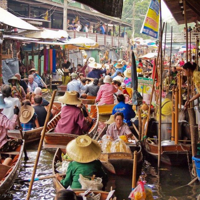 Floating market, Damnoen Saduak, Ratchaburi Province, Thailand