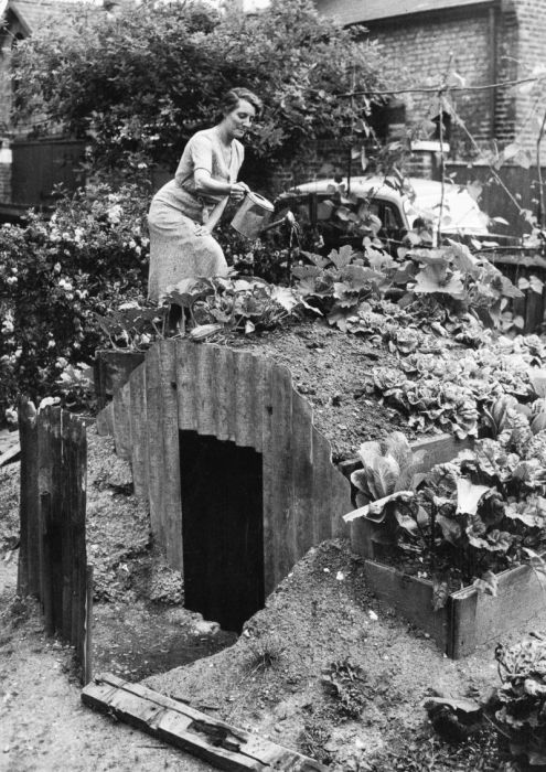 History: World War II photography, Anderson shelter