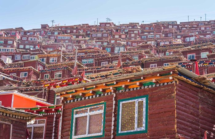 Larung Gar Valley, Sêrtar County of Garzê, Tibet, Kham, China