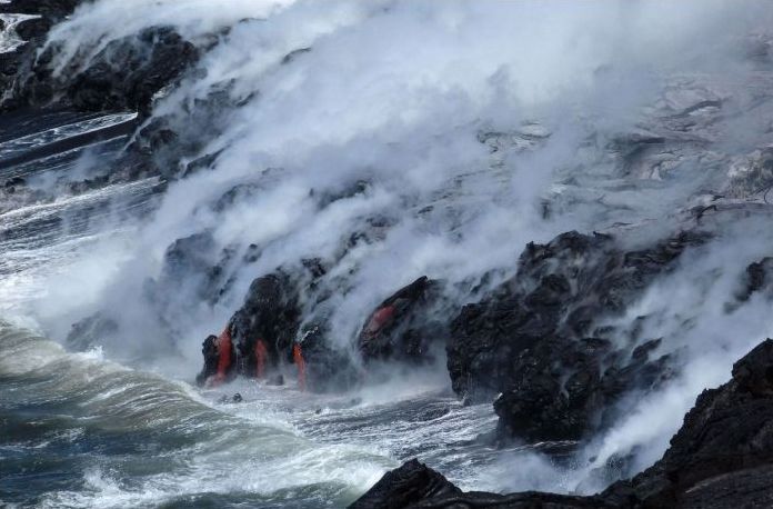 Kilauea volcano. Hawaiian Islands, United States