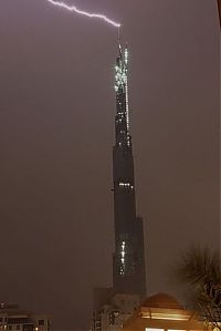 World & Travel: Thunderstorm in Dubai, United Arab Emirates