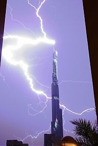 World & Travel: Thunderstorm in Dubai, United Arab Emirates