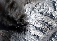 World & Travel: Alaska, volcanic eruption