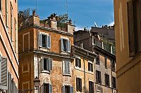 World & Travel: Life in Rome, Italy