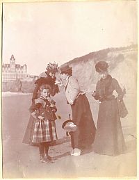 World & Travel: History: House on the rock, 1907, San Francisco, United States