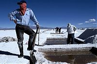 World & Travel: Extraction of salt somewhere, South America