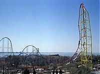 World & Travel: Frightful roller coaster attraction, New Ohio, United States