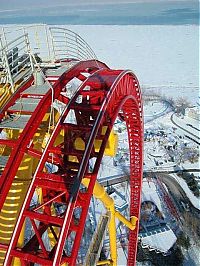 World & Travel: Frightful roller coaster attraction, New Ohio, United States