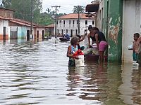 Trek.Today search results: Floods leave 186000 homeless, Brazil