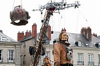 World & Travel: Gigantic stage with huge puppets, Nantes, France