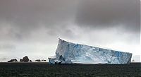 World & Travel: iceberg