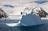 World & Travel: iceberg