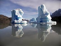 World & Travel: iceberg