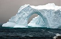 World & Travel: iceberg