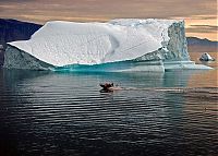 World & Travel: iceberg