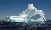 World & Travel: iceberg