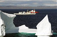 World & Travel: iceberg