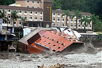 Trek.Today search results: 6-storey hotel collapsed due typhoon, Taiwan