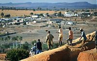 World & Travel: Extraction of sapphires, Madagascar