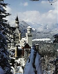 World & Travel: Neuschwanstein Castle, Hohenschwangau, Bavaria, Germany