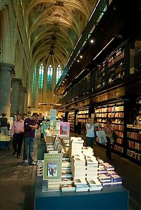 World & Travel: Bookshop in the Dominican church, Maastricht, Netherlands