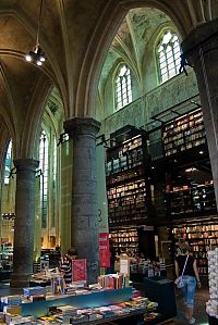 Trek.Today search results: Bookshop in the Dominican church, Maastricht, Netherlands