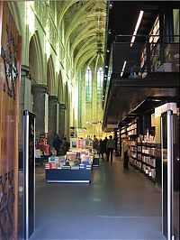 Trek.Today search results: Bookshop in the Dominican church, Maastricht, Netherlands