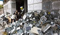 World & Travel: Disassembling computers in China