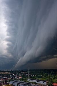 World & Travel: clouds formation