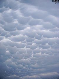 World & Travel: clouds formation