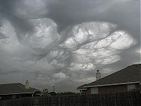 World & Travel: clouds formation