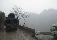 World & Travel: Most dangerous route, Federal line 319, China