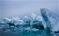 World & Travel: iceberg