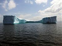 World & Travel: iceberg