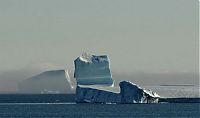 World & Travel: iceberg